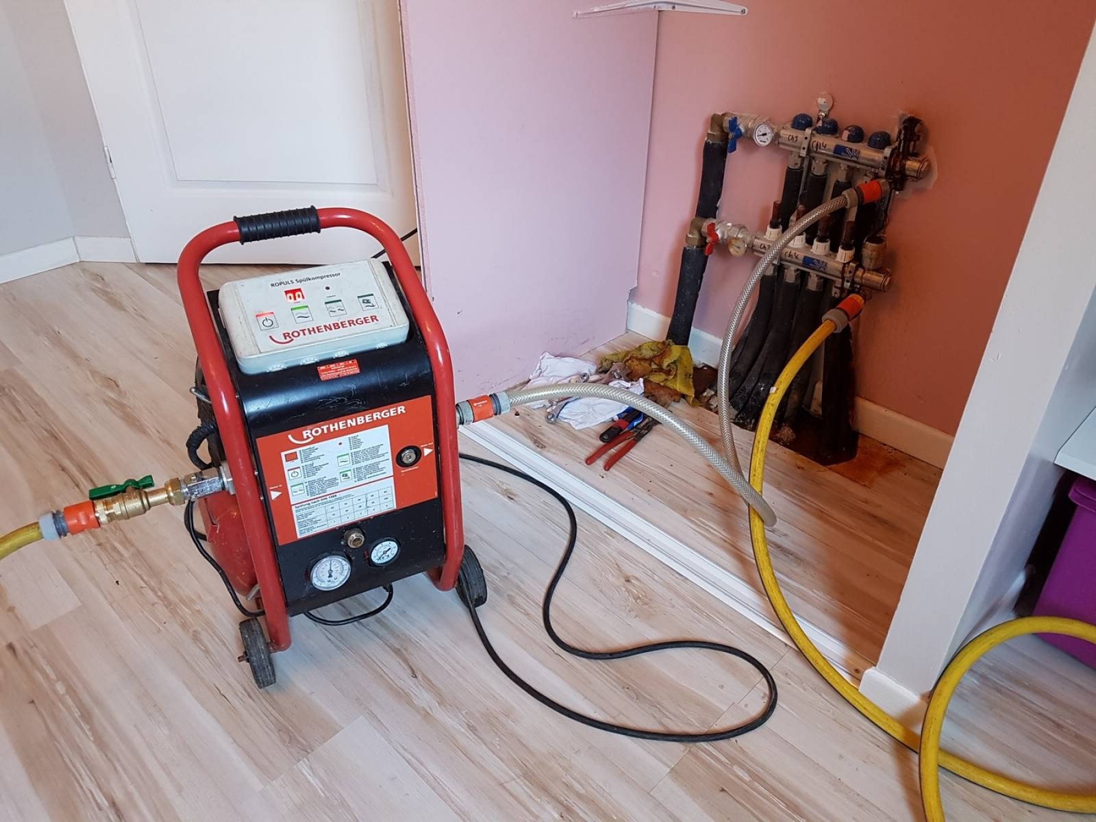 Tuzla Postane Vaillant Hermetik Şofben Kombi Bakımı